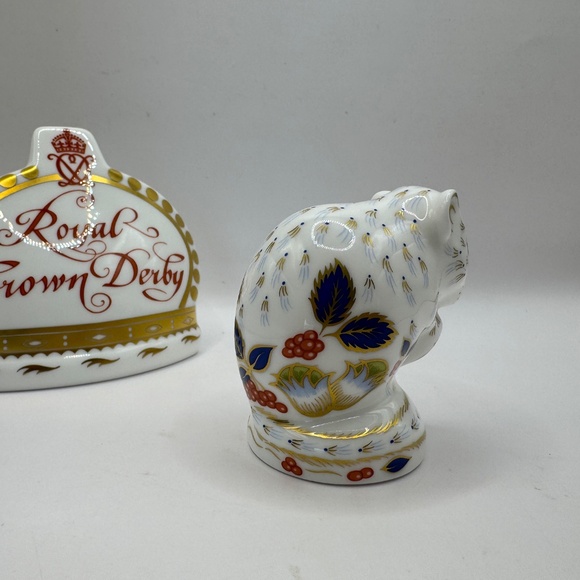 Royal Crown Derby "Derby Dormouse" Collectors Guild exclusive. Gold stopper. - Picture 6 of 9